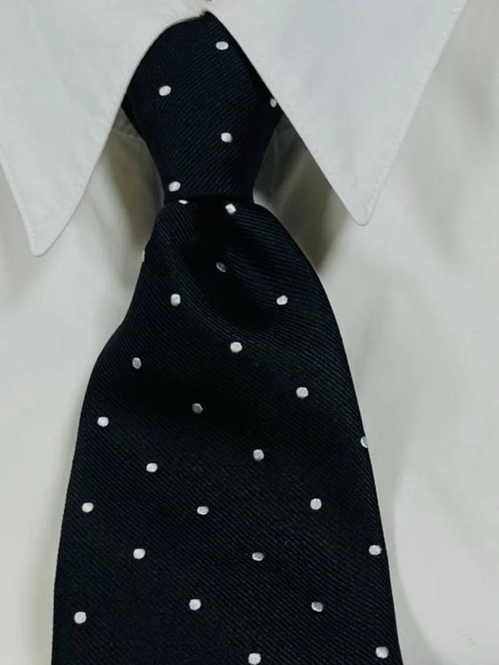 Brooks Brothers 1818 Pure Silk Black & White Polka Dot Tie L58